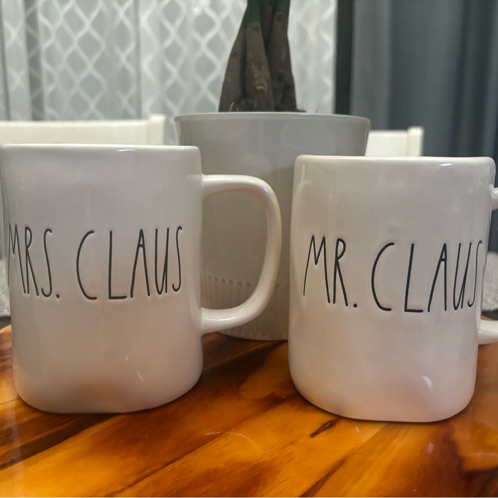 Rae Dunn Mr & Mrs Claus mugs